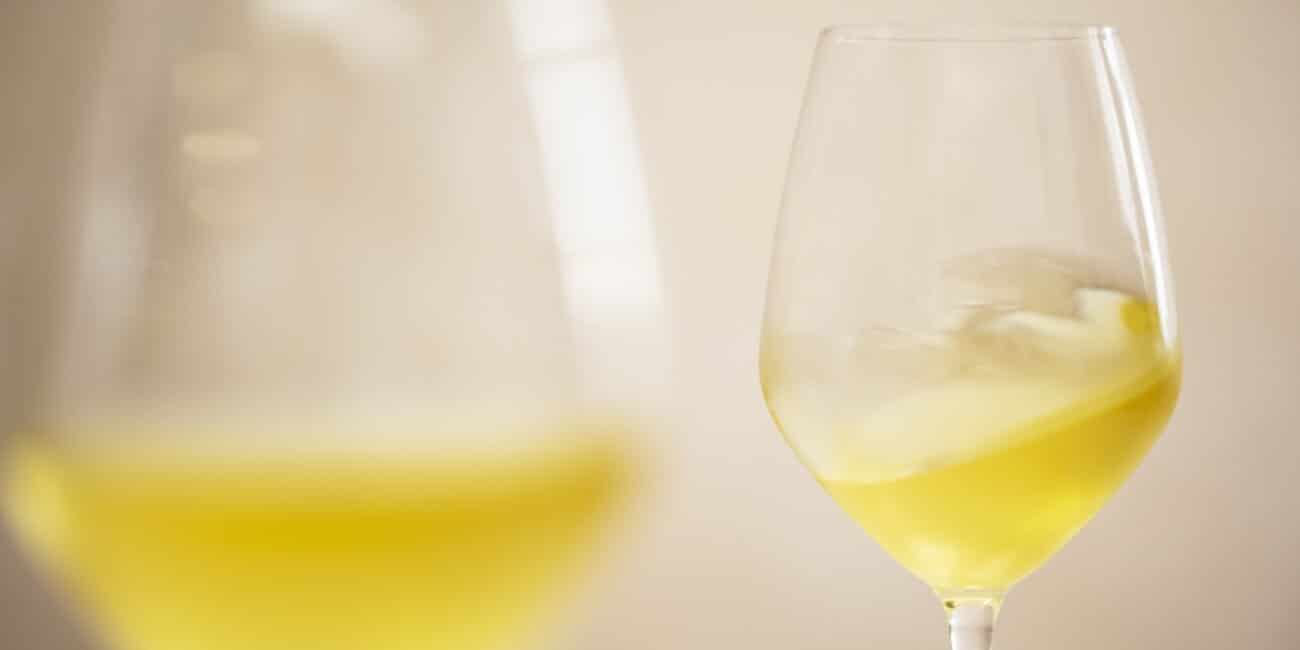 Bicchiere di vino dell'Osteria Il Moro Trapani